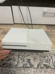 Vand Xbox one S 1TB, stare buna