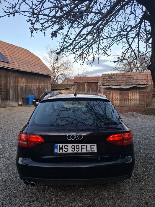 Audi A4 B8 S-line 2.0 TDI