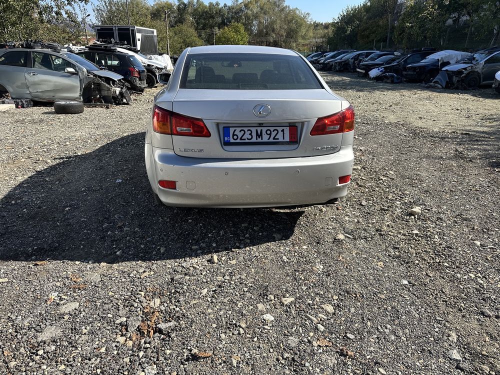 Lexus IS 220d 177 кс На части!