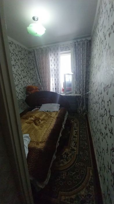 Navoiy shahrida 1 xona 2 xona qilingan uyimiz arzon narxda sotiladi