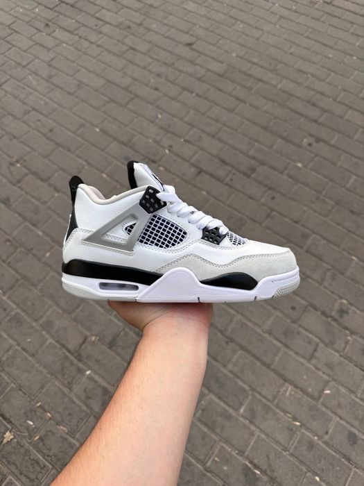 Air Jordan 4 Белый черный