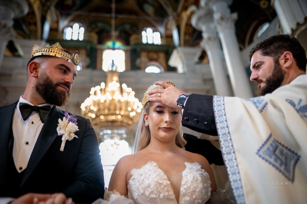 Rochie de mireasă 2024