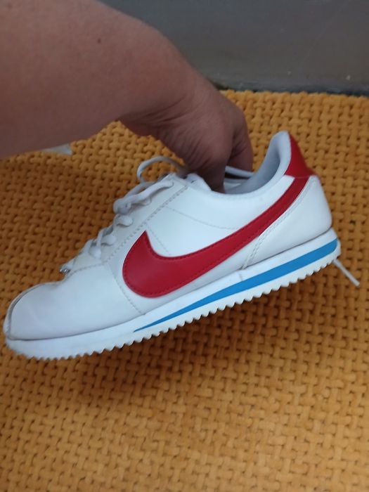 Маратонки Nike 36