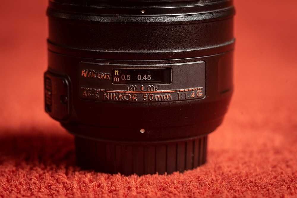 Vând obiectiv Nikon AF-S 50mm f/1.4 G Nikkor montura F pentru DSLR