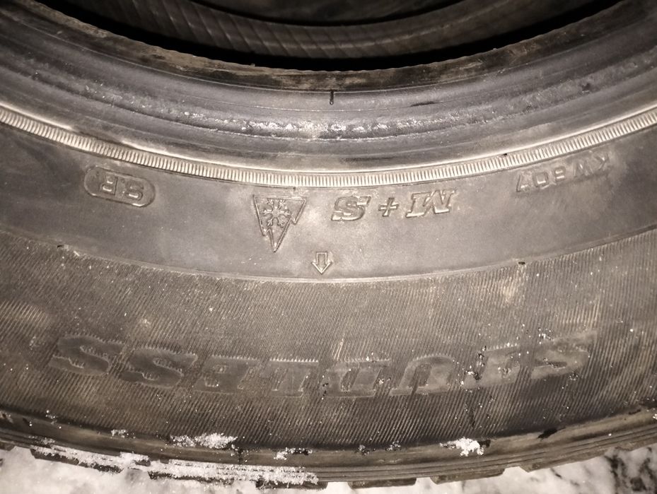Зимняя резина DUNLOP 255/65/r16 б/у