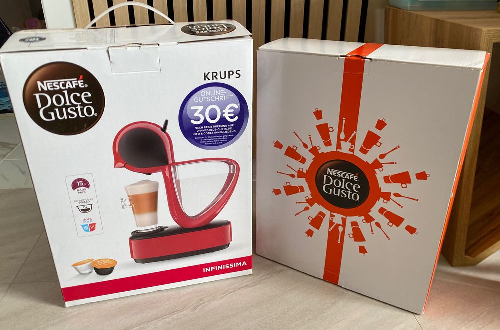 KRUPS Nescafé Dolce Gusto Кафемашина с капсули + органайзер чекмедже