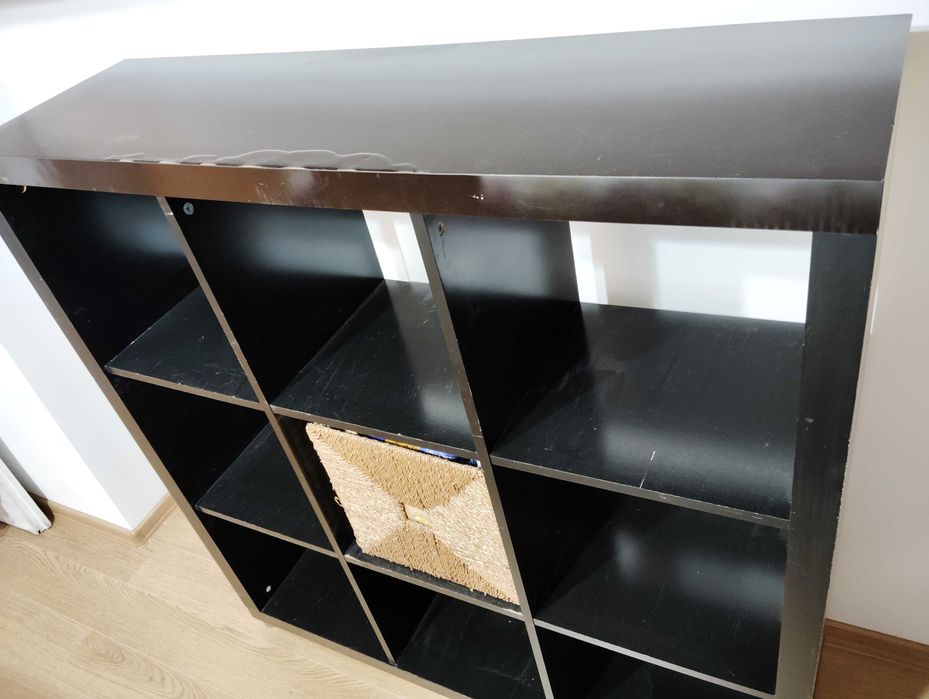 Черен рафт с 9 отделения, с кутията