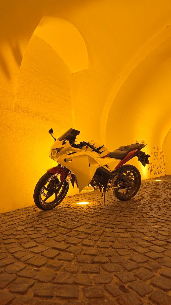 Honda cbr125 2015
