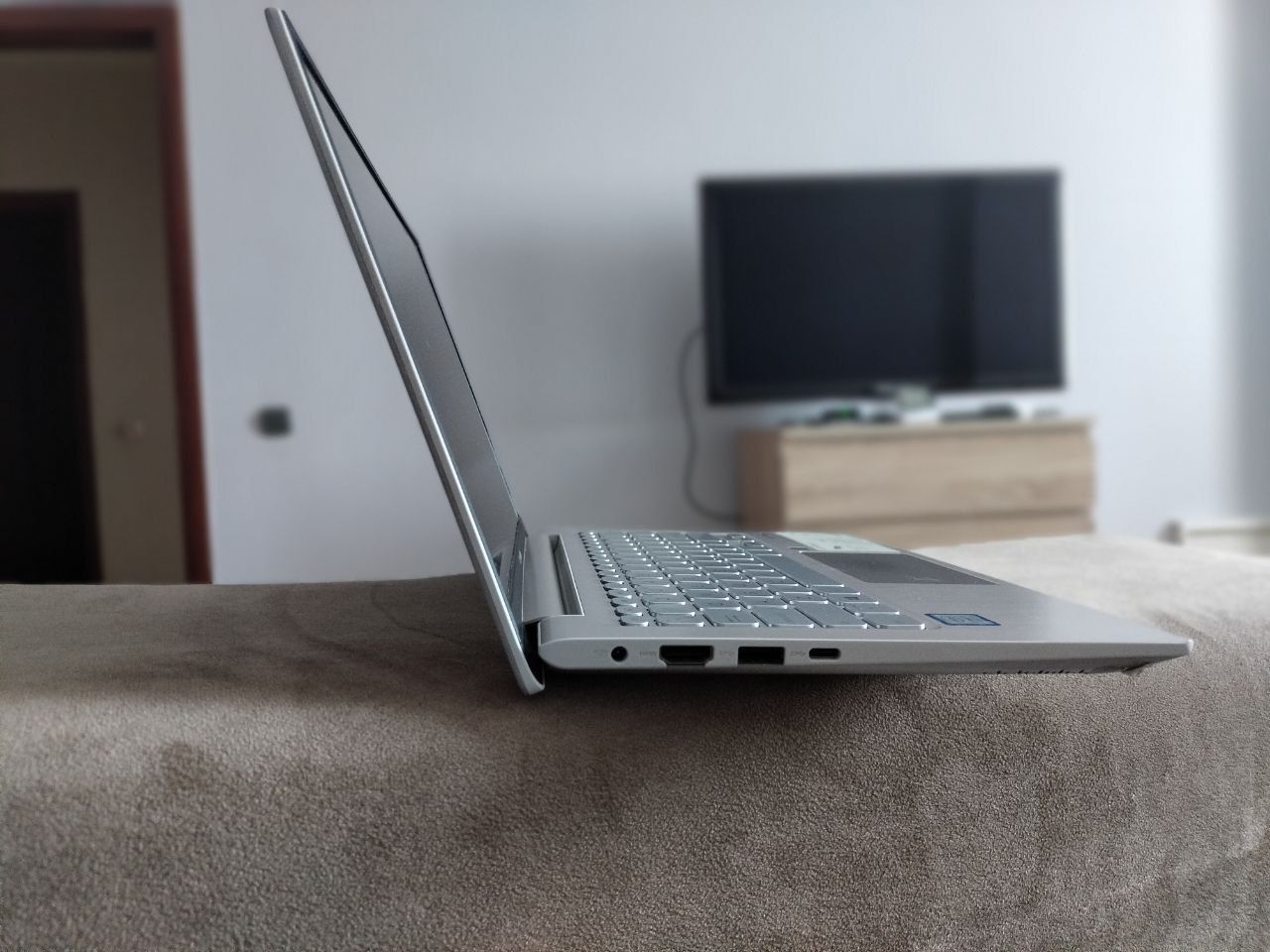 Ноутбук (ультрабук) Asus VivoBook S13X330UA