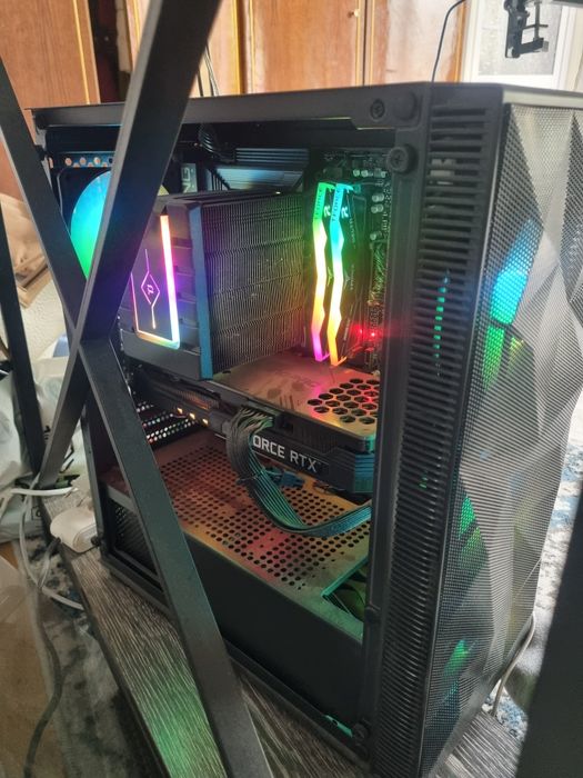игровой ПК Ryzen7 9700X. 3080ti. Ddr5 32gb 6000Mhz Gigabayt B650 Gamin