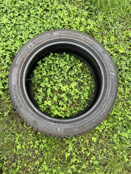 Anvelope de iarna kumho 235/50/19