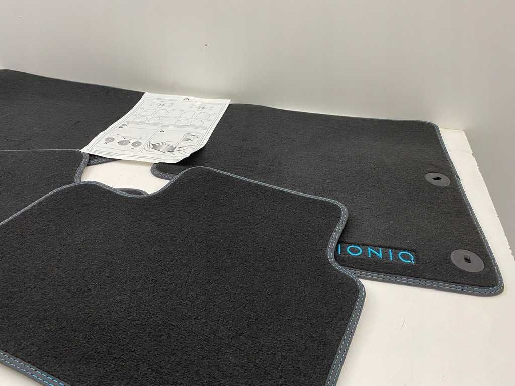 Стелки за Хюндай IONIQ Оригинални Чисто Нови Мокетни Черни