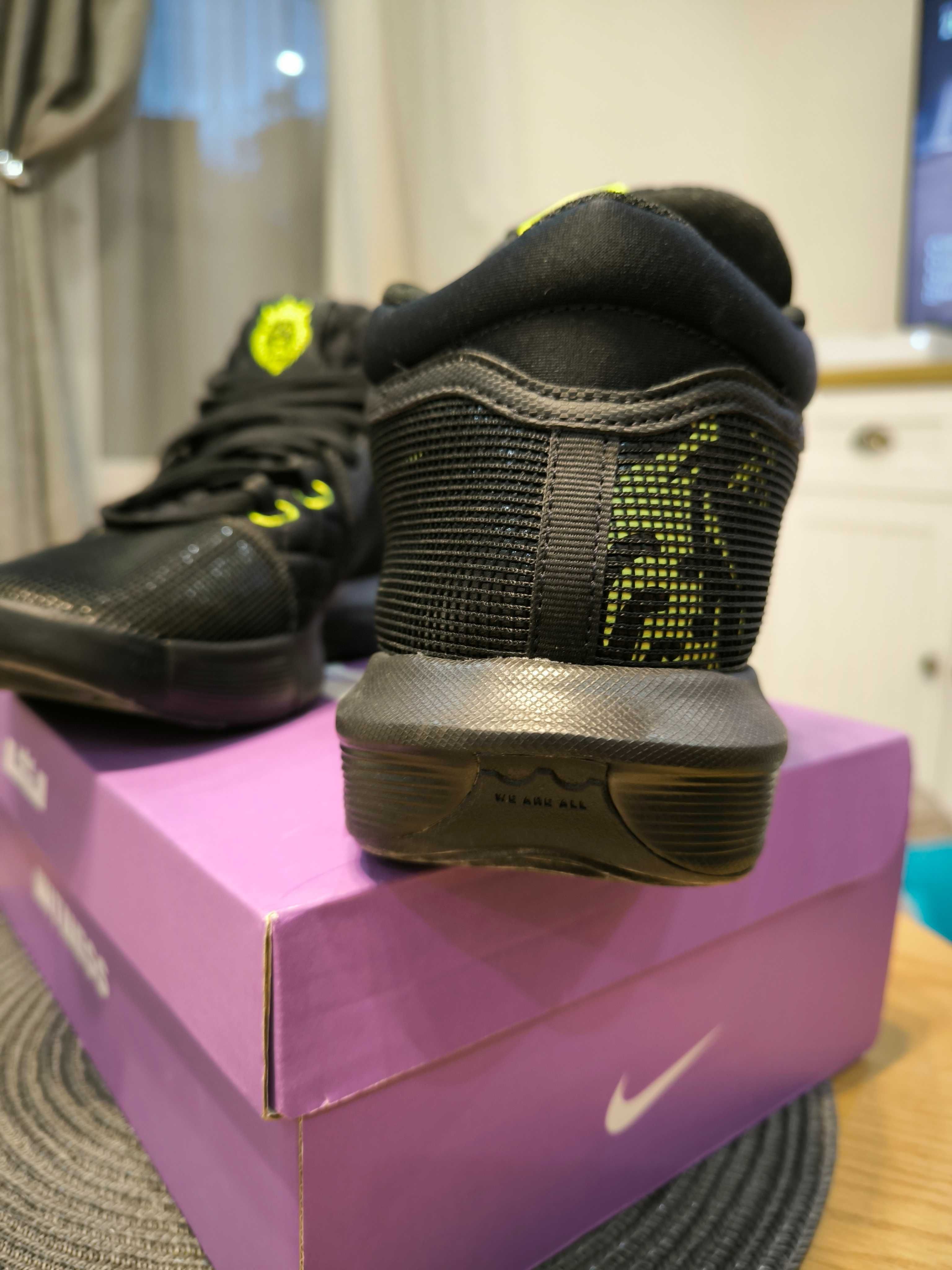 NIKE LeBron Whitness VIII Чисто Нови