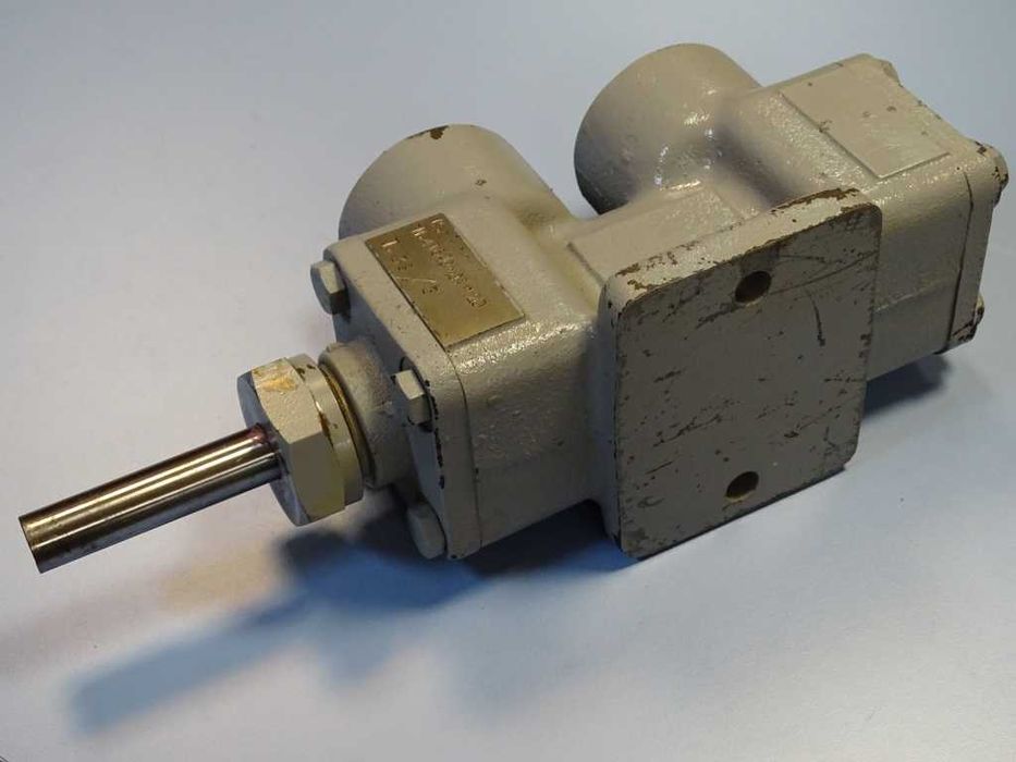 Винтова хидравлична помпа Termomeccanica T38/3