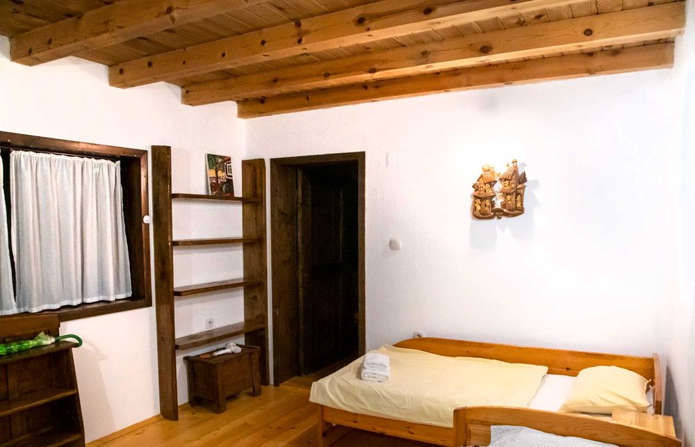 Продава хубав имот на 35 км. от София в с. Макоцево