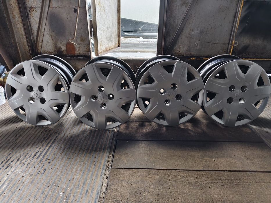 Продам новую зимние шины!