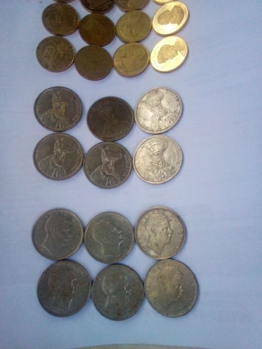 Monede vechi românești relații la numărul de telefon.