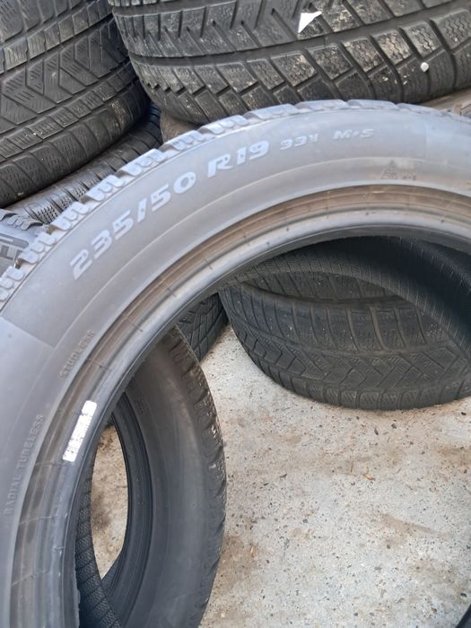 1xAnvelopa second iarna 235 50 R19 Pirelli PzeroWinter 7.3mm 2023