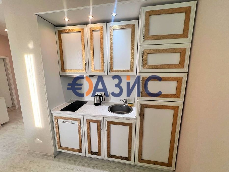 Продава се Двустаен апартамент в к.к. Слънчев бряг - 107 кв.м за 763 €/кв.м - Снимка #1