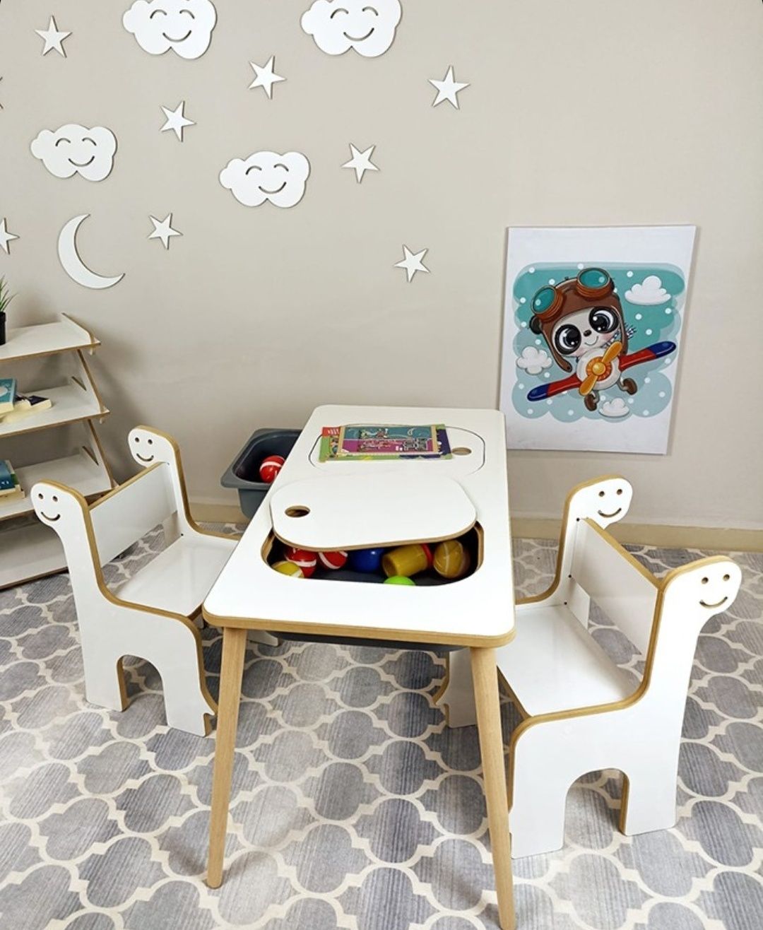 Детска маса със столове
