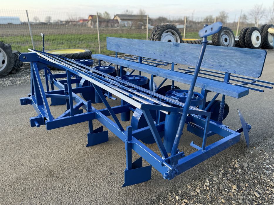 Plantatoare Cartofi 4 Randuri cu Farfurii model Ferrari