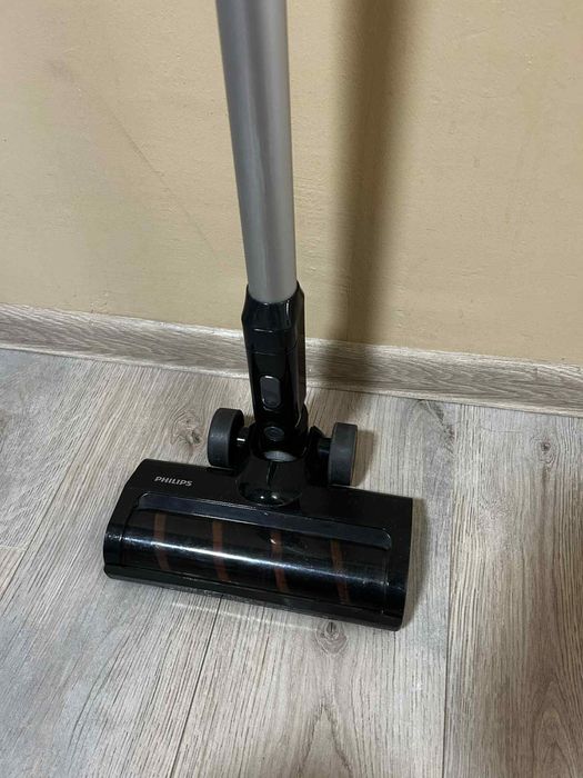 Вертикална прахосмукачка Philips 3000 series