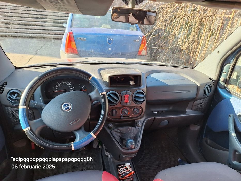 Vând Fiat doblo ,benzina