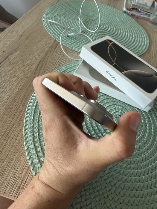 Iphone 16 pro max titanium Gray 256 GB