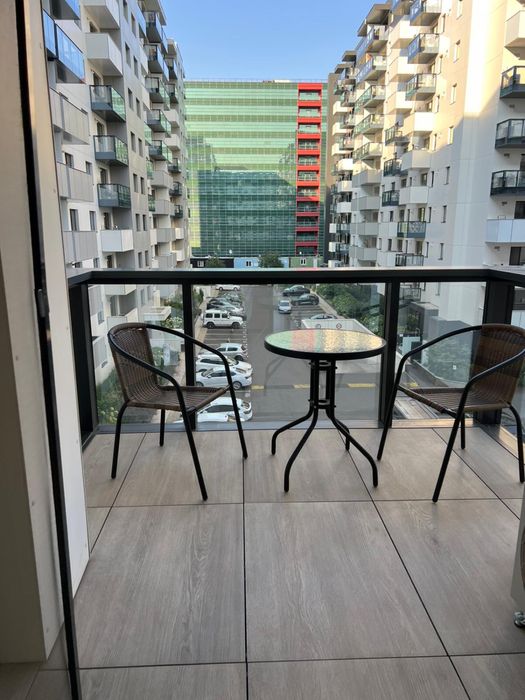 Cortina North - Studio 42mp, faza 2 cu vedere in curte