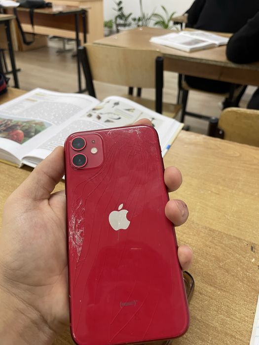 Айфон 11 64 гб RED