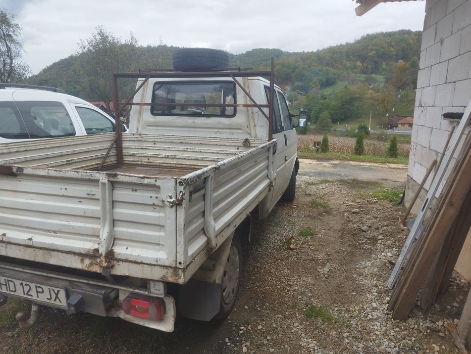 Vând vw Transporter t4 doka