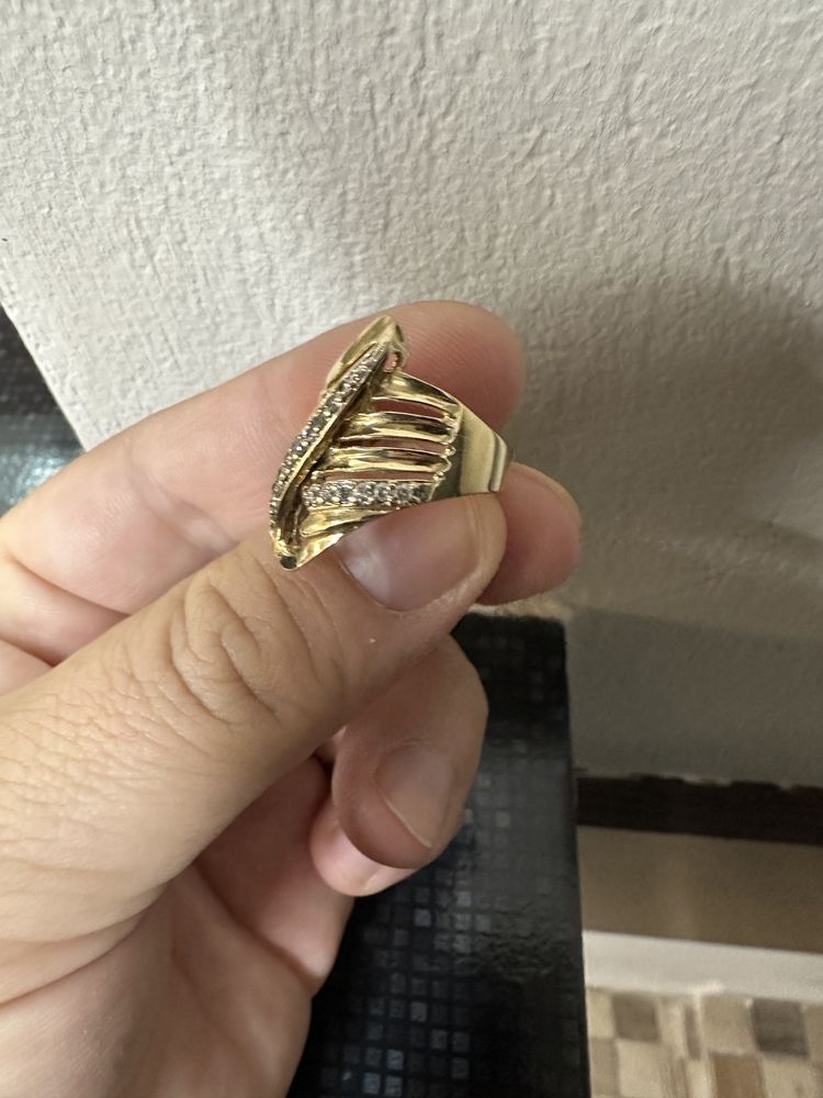 Inel aur 14 k si diamante naturale