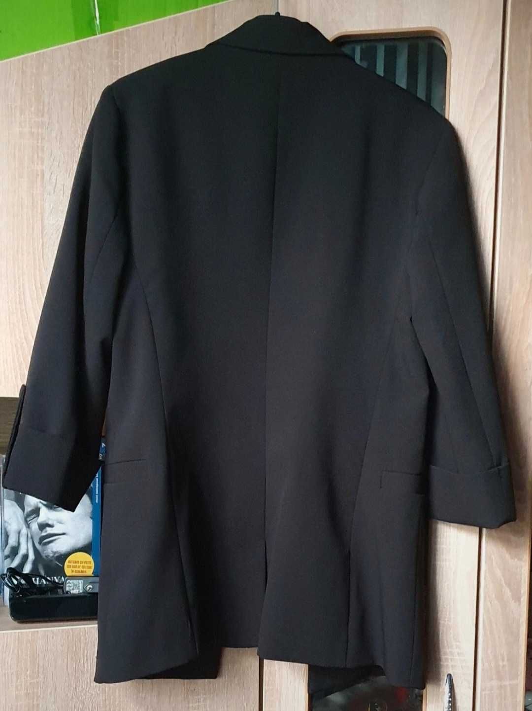 Sacou Negru Bershka