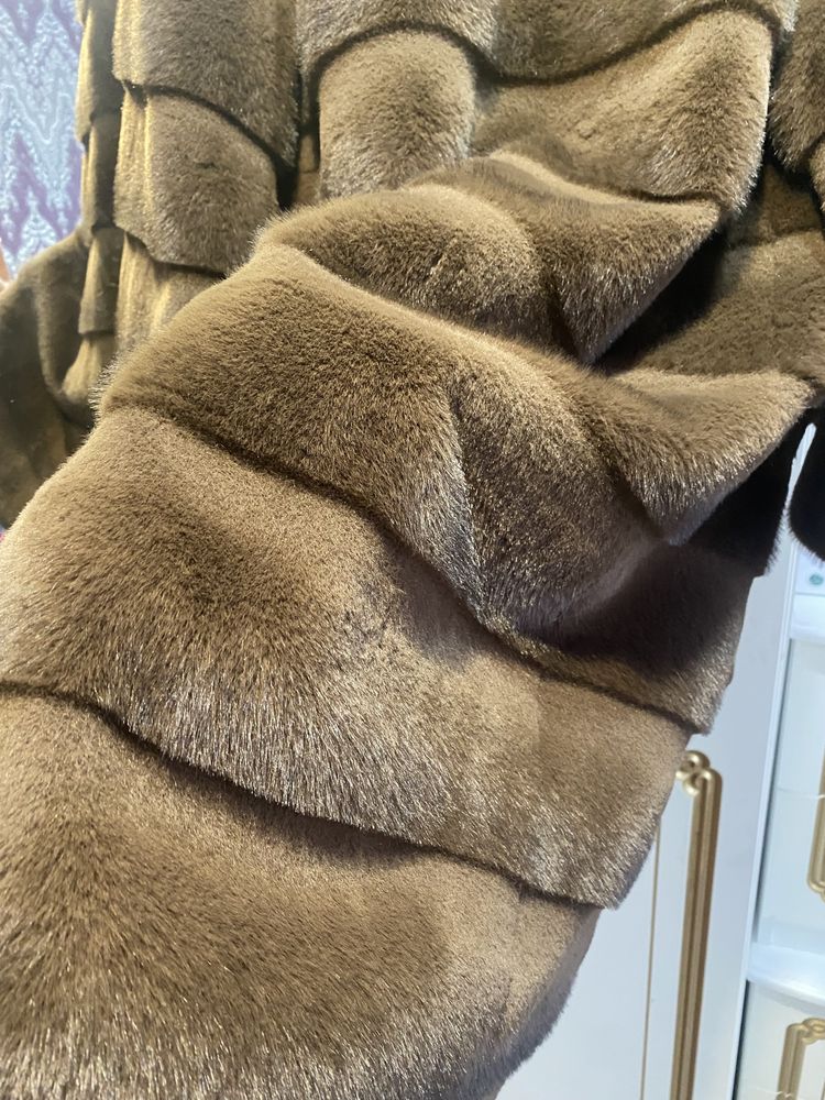 продам новую эко шубу