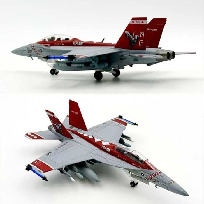 Macheta avion metalica F/A-18F VFA-102 Super Hornet Diamondbacks 1:100