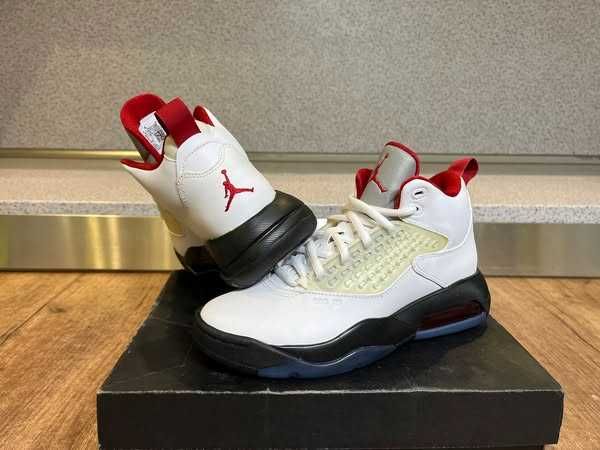 ОРИГИНАЛНИ *** Nike Air Jordan Maxin 200 Fire Red