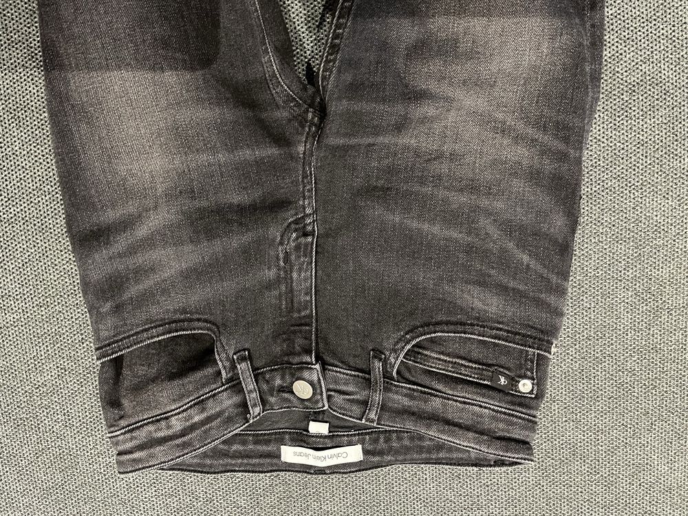 Дънки Calvin Klein и подарък дънково яке!!!