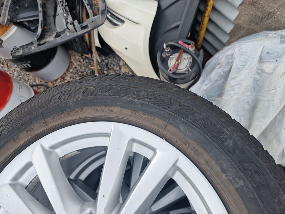 Гуми с Джанти за BMW X5 F15 255/55 R 18
