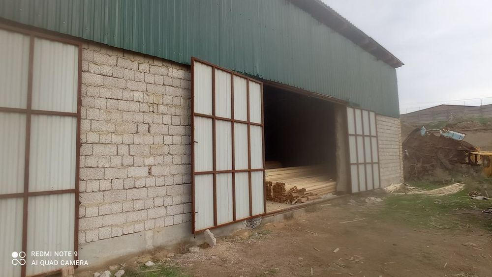 Noturar bino inshoot. Meva uchun 400 tonnalik muzlatkich bor