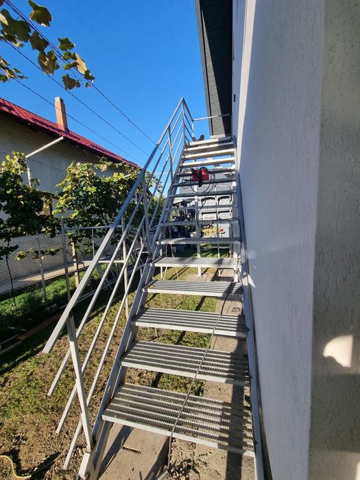 Scări metalice galvanizate