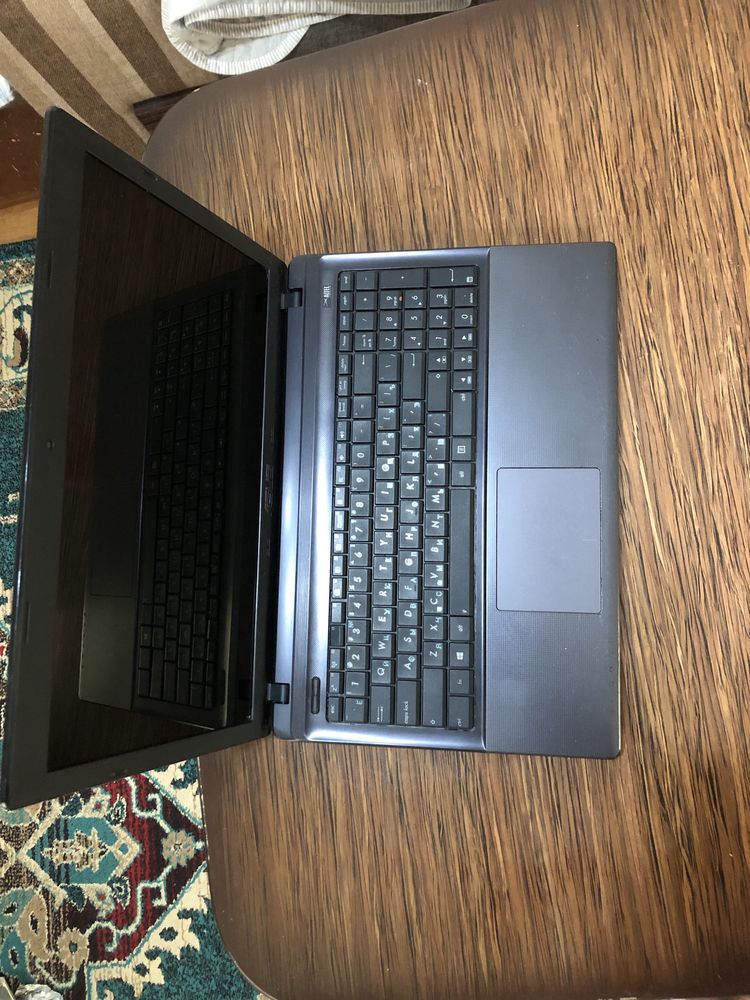 Notebook asus в рабочем состоянии