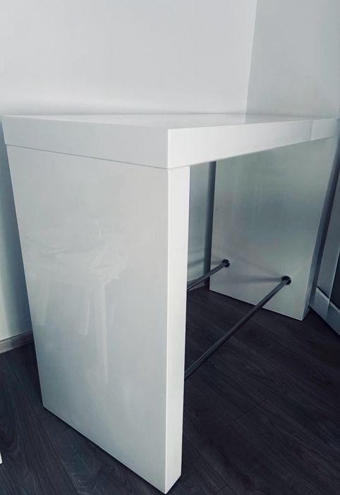 Bar mdf mobexpert consola bar mdf vopsit masa 4 persoane mdf mobexpet