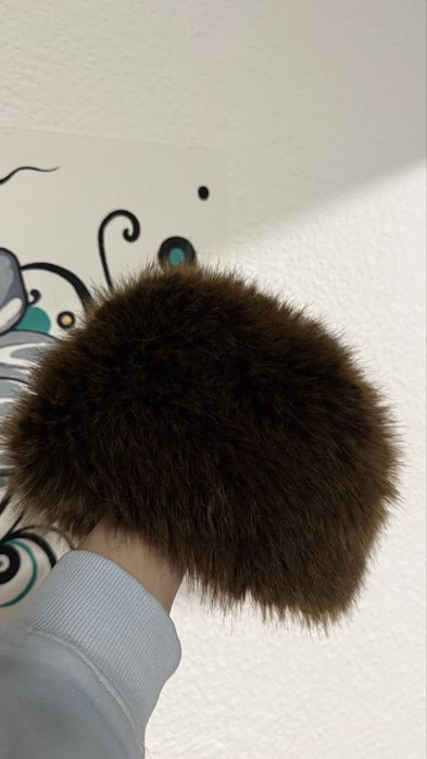 Caciula blana de dama