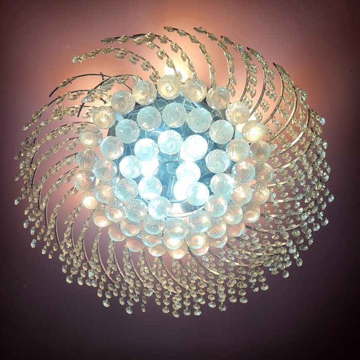 Люстра стеклянная. Срочно