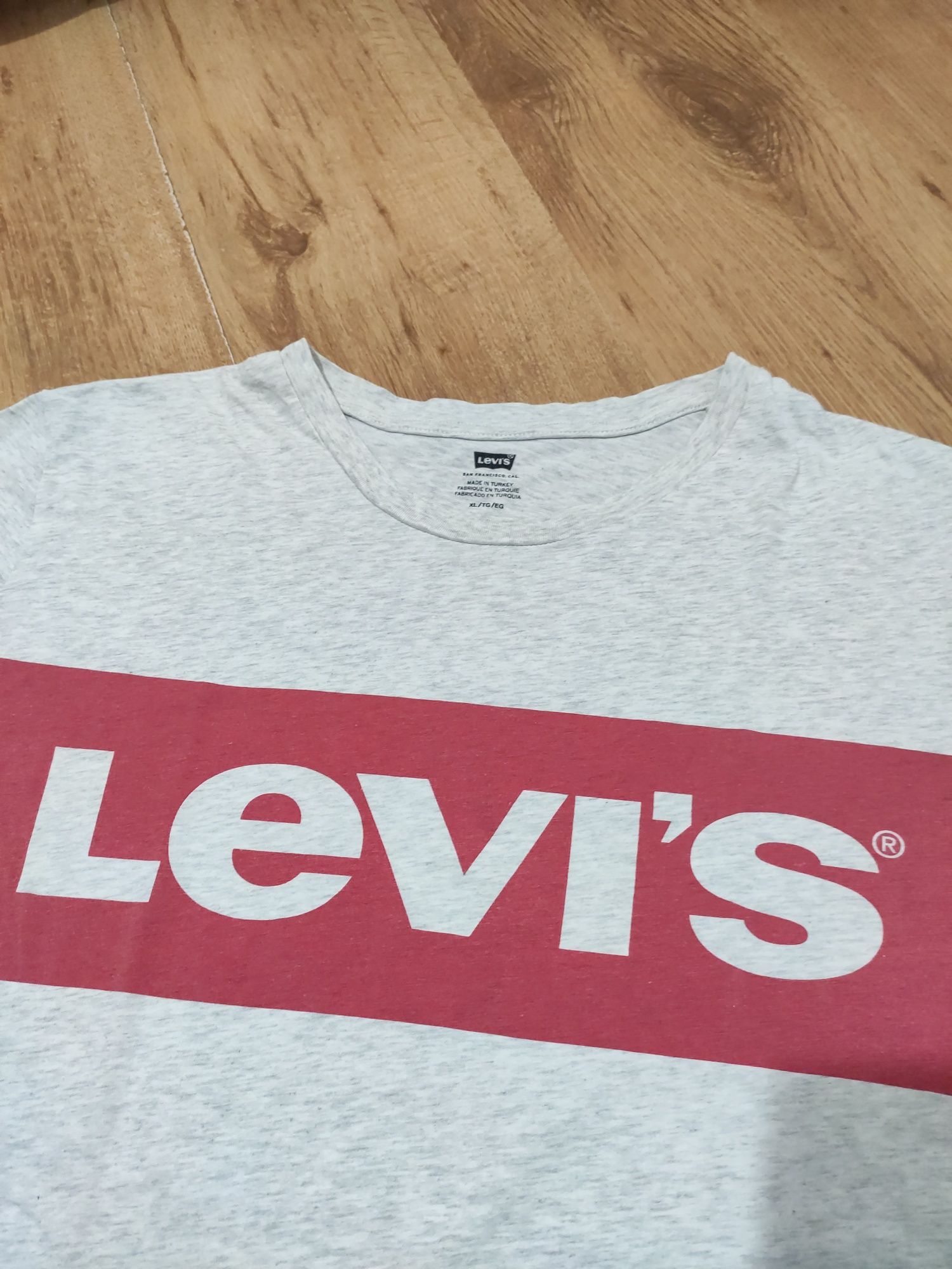 Tricou Levi's mărimea XL