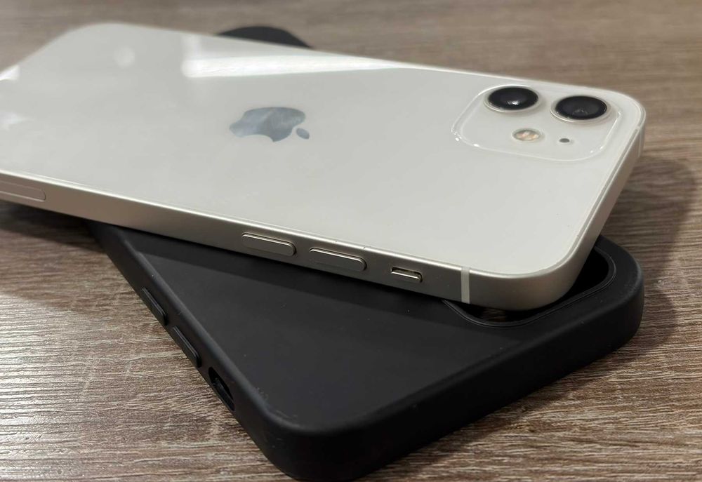 Apple iPhone 12 64GB
