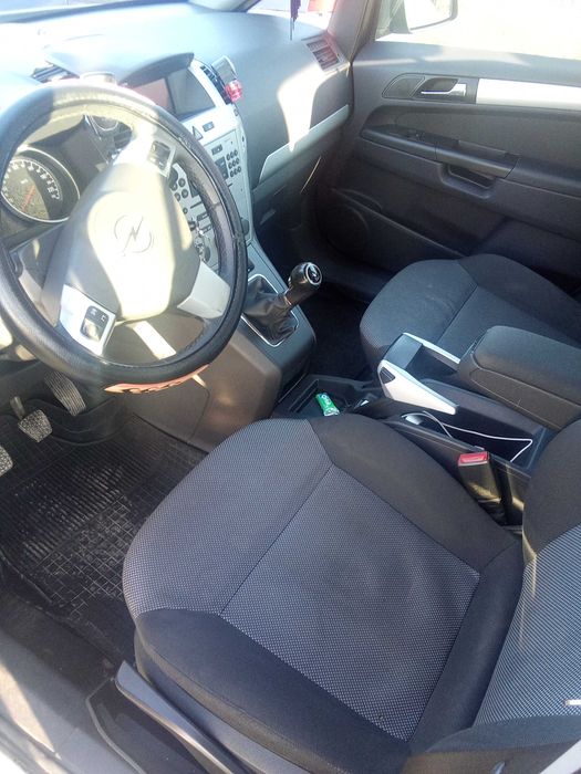 Vând Opel Zafira 7 locuri dizel, motor 1,7