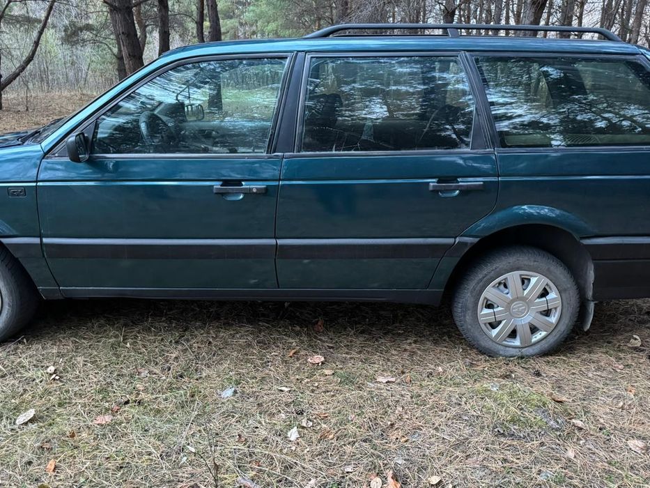 Фольксваген Пассат Б-3 универсал