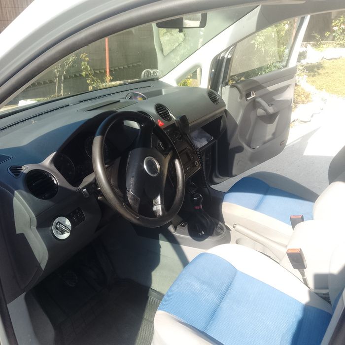 Volkswagen Caddy 7 locuri 1.9Tdi BLS