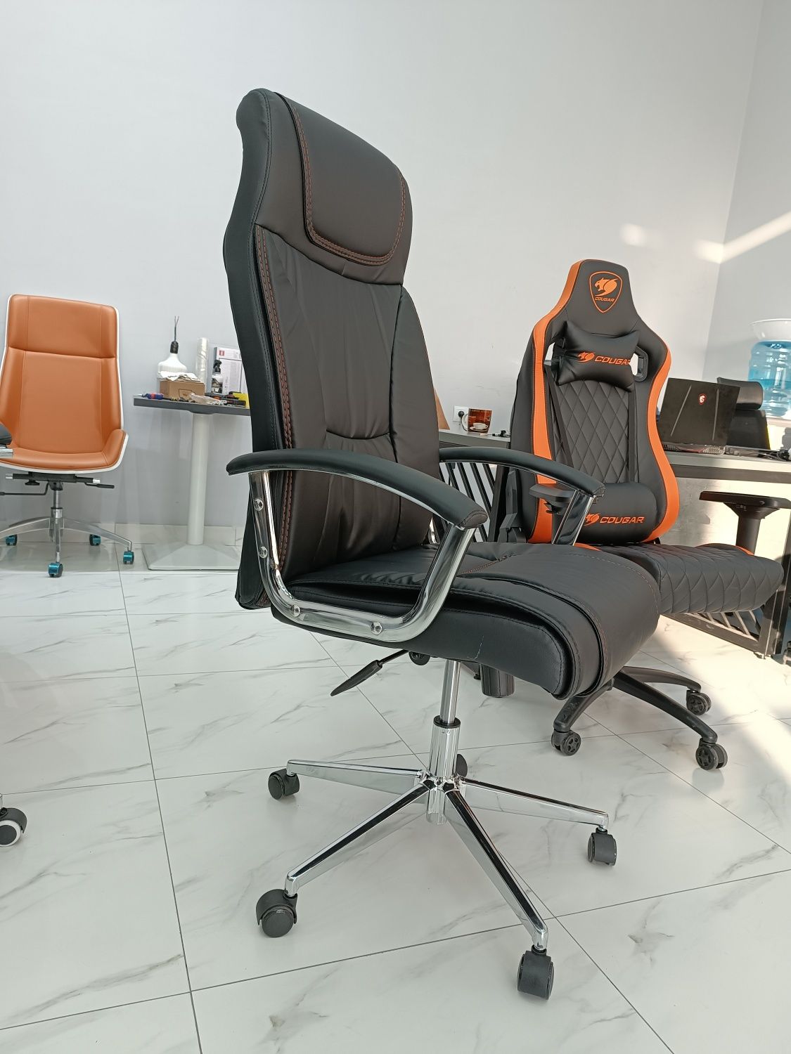 Kreslo Lenox Arnold Ofis va honadon uchun KRESLA